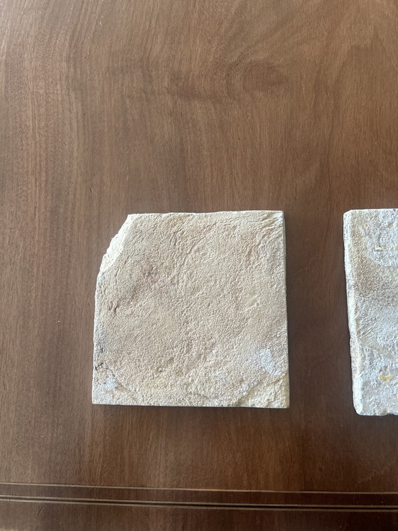 Image 1 of Set van 2 Antieke Delftse Tegels - Kinderspelen - 17e/18e Eeuw