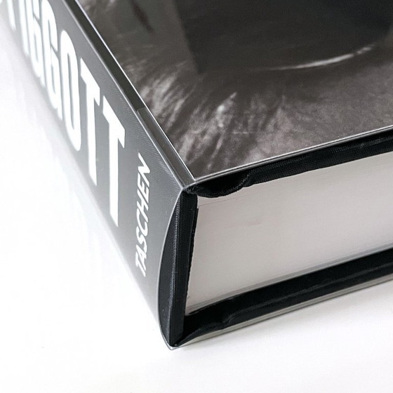 Image 1 of Taschen - Sammlerstück Mert Alas / Marcus Piggott