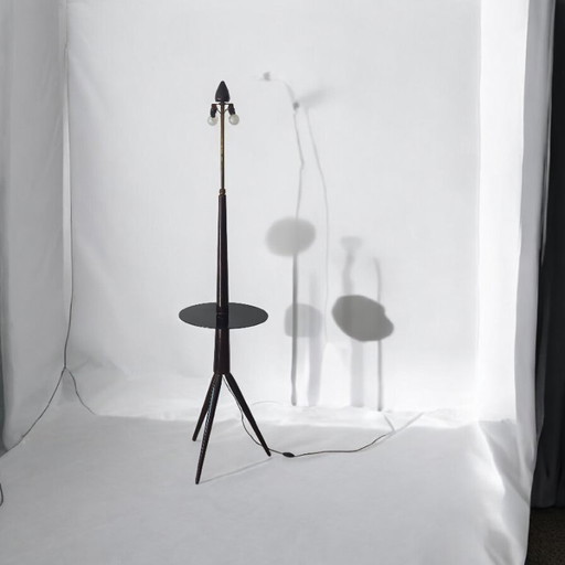 Staande lamp in Ico Parisi-stijl, afkomstig uit Italië.