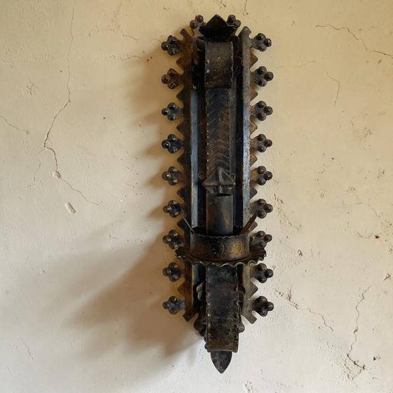 Gotische brutalistische grote wandlamp van smeedijzer – Wandlampen, Cast Iron (photo 2 of 9)