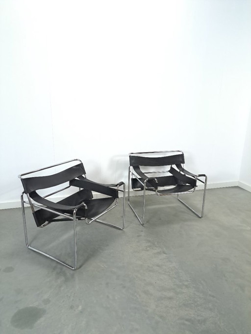 Wassily chair replica met zwart leer en chroom