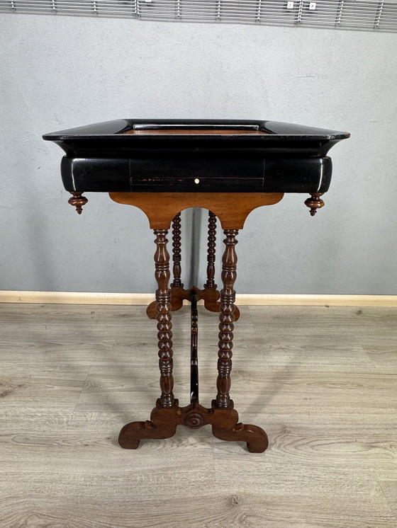 Image 1 of Mesa de té o bandeja antigua (ca. 1850-1900)