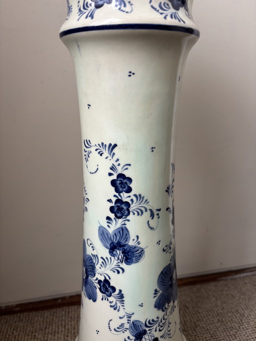 Antique earthenware piedestal delft blue