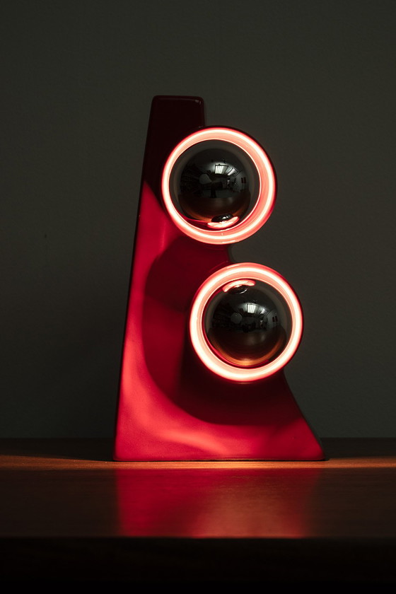 Image 1 of Lampe de table en céramique rouge