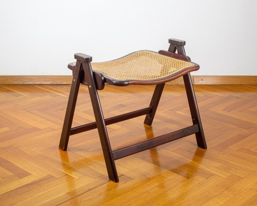 Houten salontafel uit het midden van de vorige eeuw