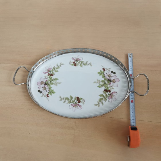 Image 1 of ANTICO VASSOIO MODERNISTA IN PORCELLANA E METALLO