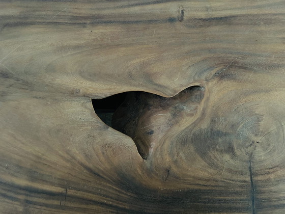 Image 1 of Table tronc d'arbre en bois véritable 295 cm par 90-100cm