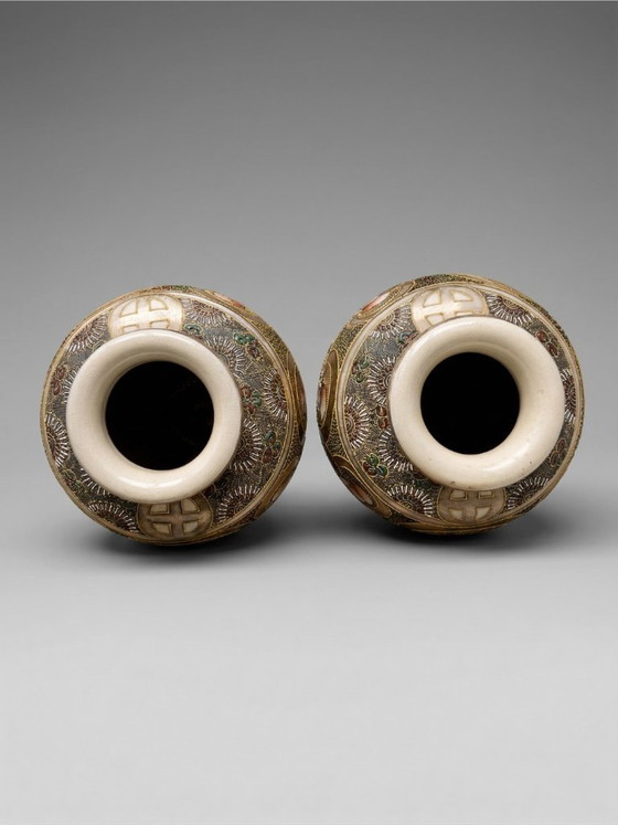 Image 1 of Pair of early 20th-century Satsuma Japanese vases – polychrome and gilt decoration with figures – workshop signature – 31 cm