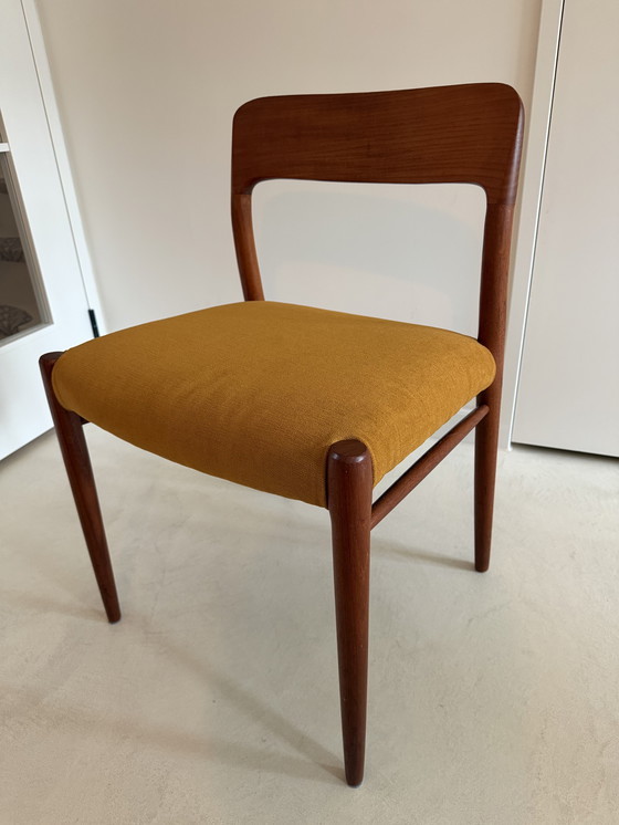 Image 1 of 3 sedie da tavolo da pranzo, modello 75, in legno di teak, Niels Otto Møller