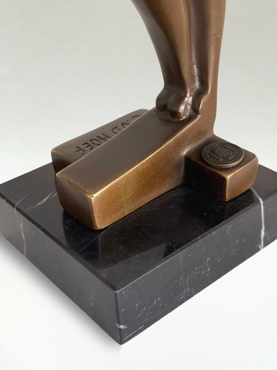 Image 1 of Art Deco bronzen panter – gesigneerd C. V. D. Hoef – 26 cm