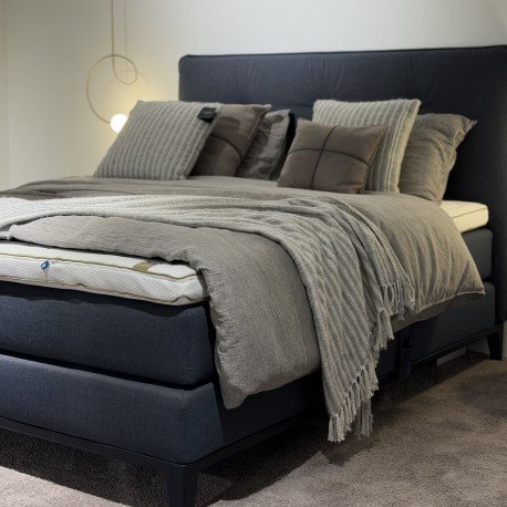 Image 1 of Auping Criade