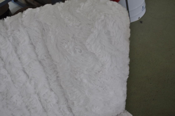 Set of White Faux Fur Cocktail Chairs – Armchairs (photo 6 of 8)