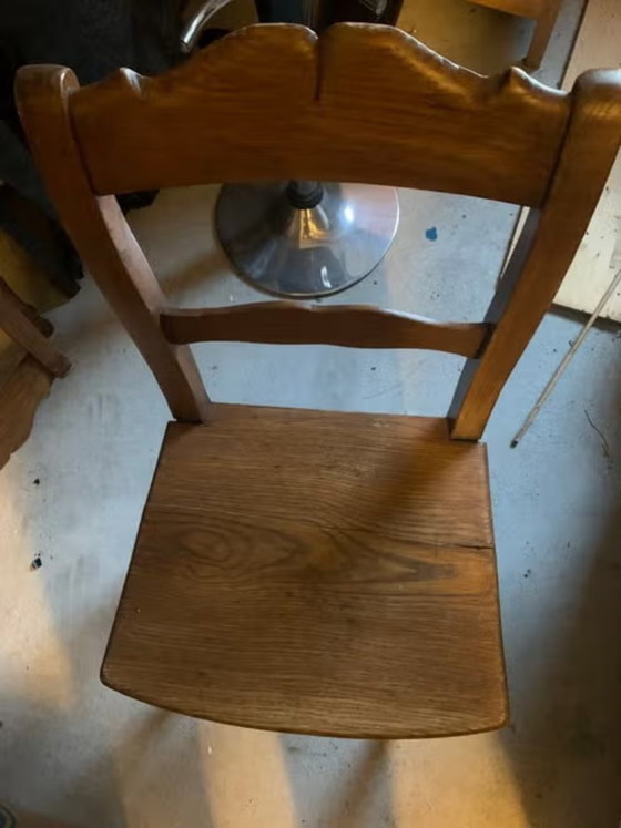 Image 1 of 5 Eiken Houten Stoeltjes Met Ronde Pootjes