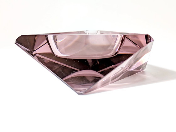 Image 1 of Coupe en verre de Murano des années 1960 | Améthyste facettée en forme de diamant | Verre d'art italien