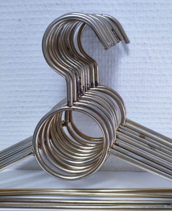 Image 1 of zehn Kleiderbügel vargor 80er Jahre Design