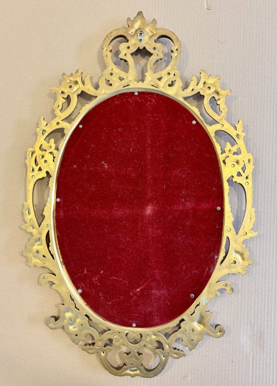 Image 1 of Ovale gouden spiegel in barokstijl van Roberta Wood