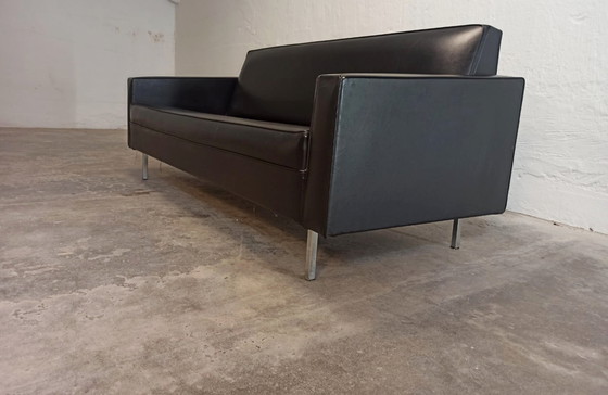 Image 1 of Divano vintage in vinile di metà secolo