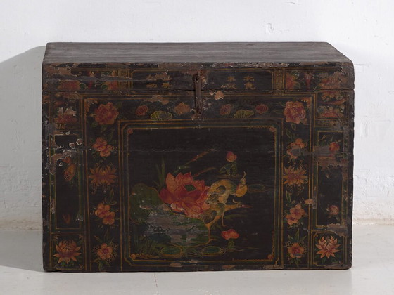 Malle chinoise ancienne peinte en bois de pin – Chine, circa 1900 – Armoires de rangement, Iron (photo 26 of 40)