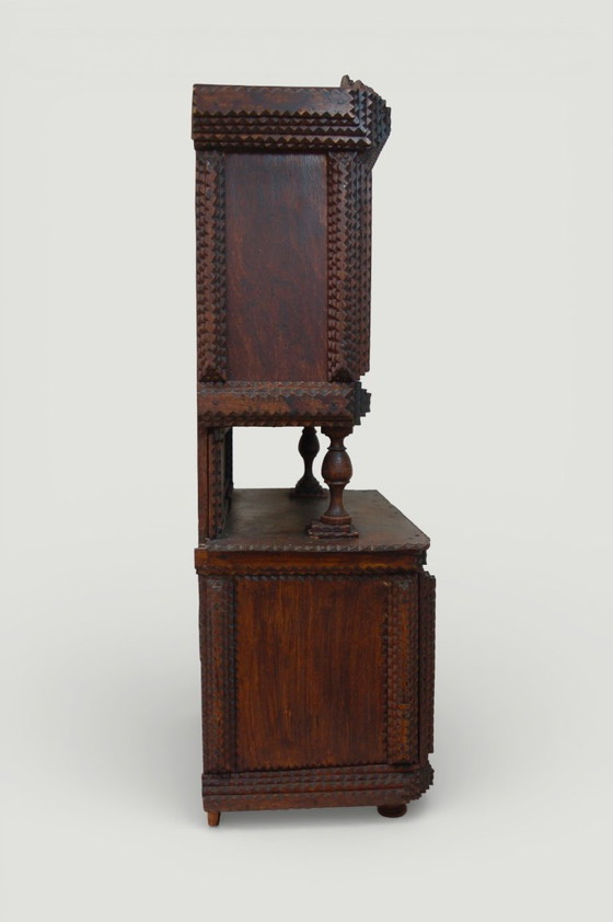 Image 1 of Aparador antiguo de arte vagabundo