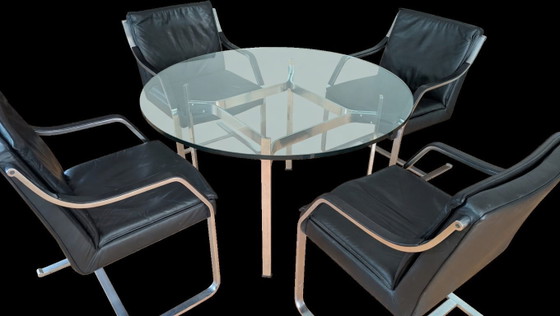 Image 1 of 4 zwarte lederen stoelen Freischwinger Alpha + glazen tafel, vintage set, Art Collection - Walter Knoll