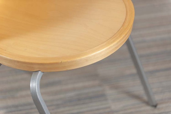 Image 1 of Silla de recibidor apilable Common Too