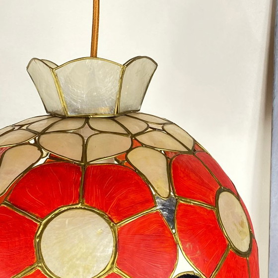Mother-of-pearl chandelier, Capiz shell, 1950s style, red flowers – Pendant lamps, Stone (photo 4 of 9)