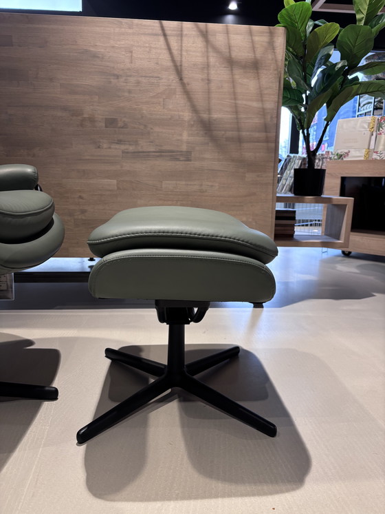 Image 1 of Stressless Rome Highback relaxfauteuil met poef