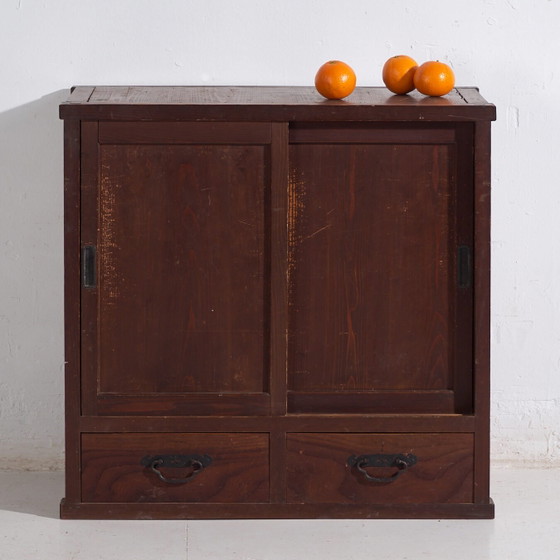 Antique Japanese cabinet with sliding doors - Taisho/Showa Period (c. ) – Chest of drawers, Wood, Metal (photo 4 of 40)
