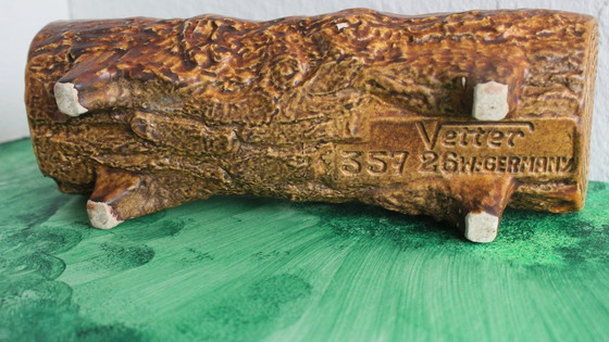 Image 1 of Jardinière vintage en forme de tronc d'arbre, en céramique de la manufacture Vetter.