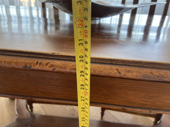 Image 1 of Mesa de castillo antigua con 6 sillas y asiento de mimbre.