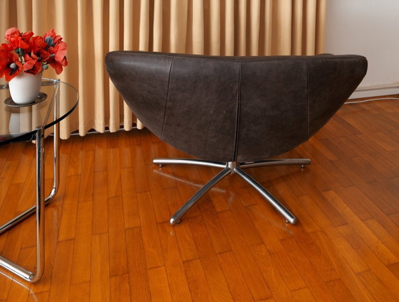 Image 1 of Fauteuil pivotant VANDENBERG GiGi