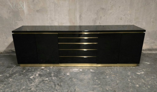 Jean-Claude Mahey pour Maison Romeo Paris — Enfilade en laque noire et laiton, années 1970