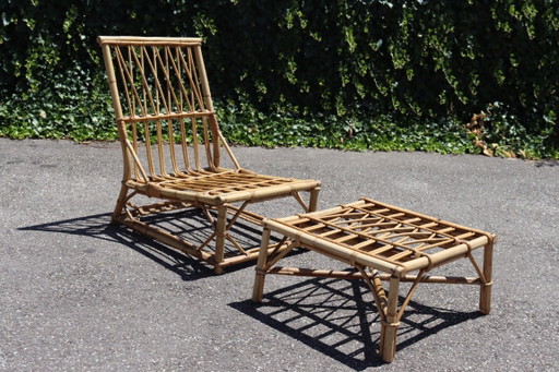 Poltrona e poggiapiedi in rattan di Audoux & Minet, 1950