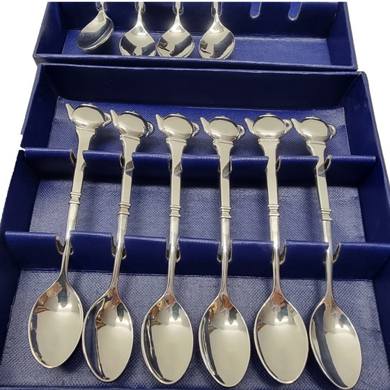 Image 1 of Cucchiaini da tè vintage placcati in argento con teiera