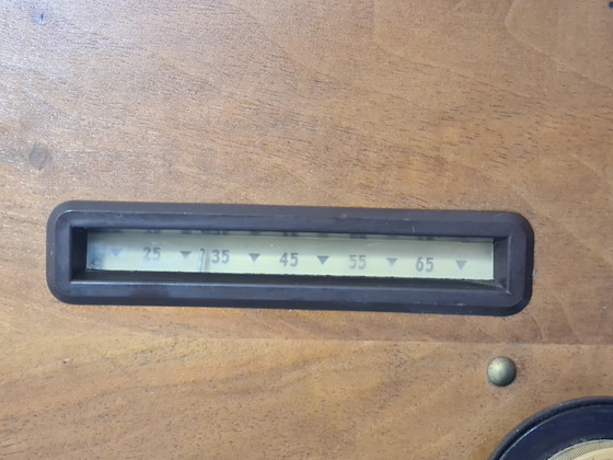 Image 1 of Téléviseur vintage Philips des années 1950/60 – Boîtier en bois au design de style Eames