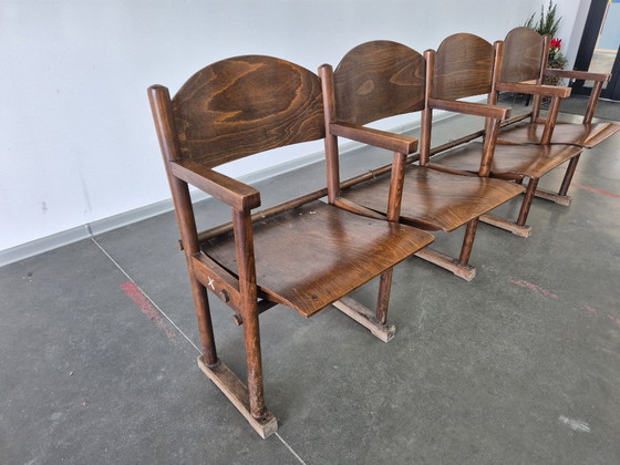 Image 1 of Banc de cinéma vintage en bois 1950