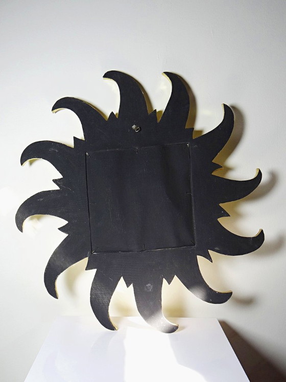 Image 1 of Großer, handgefertigter Sonnenstrahlenspiegel aus Holz und Stuck, vergoldet mit Blattgold, 1970er-80er Jahre