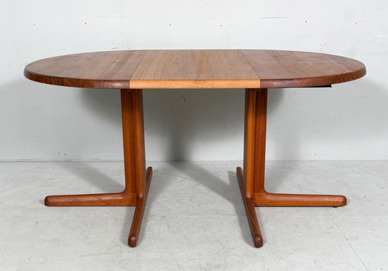 Image 1 of Uitschuifbare eettafel/tafel uit het midden van de 20e eeuw, gemaakt van teakhout door C J Rosengaarden, Denemarken, jaren 60.