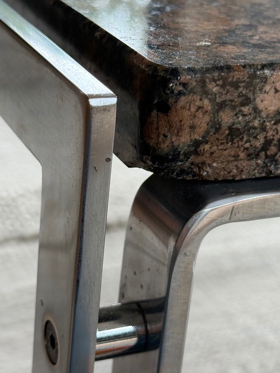 Image 1 of Tavolino in pietra naturale