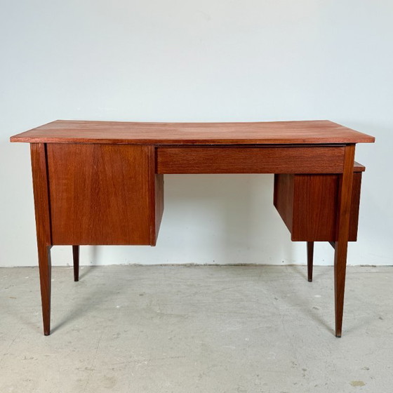 Image 1 of Vintage teak bureau in Scandinavische stijl