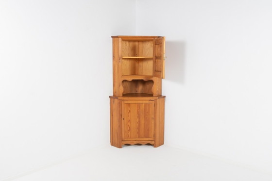 Image 1 of Meuble d'angle en pin massif Axel Einar Hjorth « Lovö » par Nordiska Kompaniet