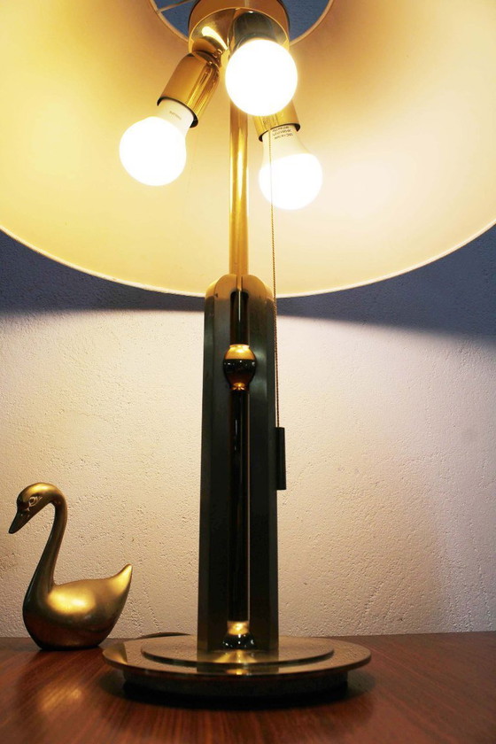 Image 1 of Lampe de table en laiton de style Hollywood Regency. Lampe vintage avec abat-jour.