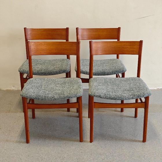 Image 1 of Chaises de salle à manger vintage en teck Formule