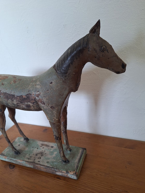 Image 1 of Figurine vintage en bois cheval