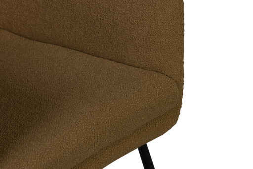 Zit Moa in de fauteuil
