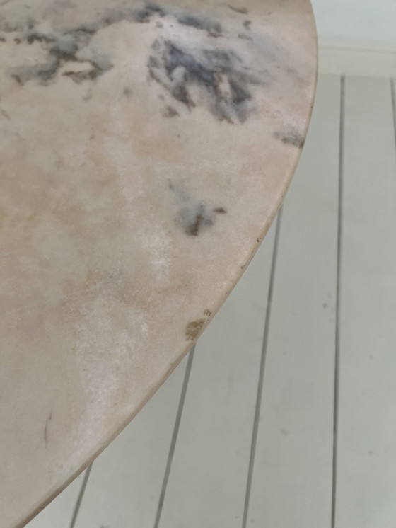 Image 1 of Table ronde en marbre Rose Aurore