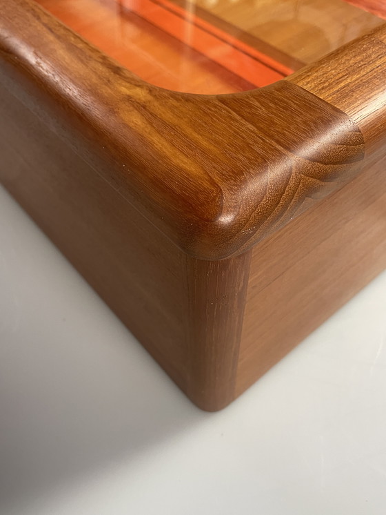 Image 1 of Vetrina danese di metà secolo con illuminazione, Dyrlund, anni '80