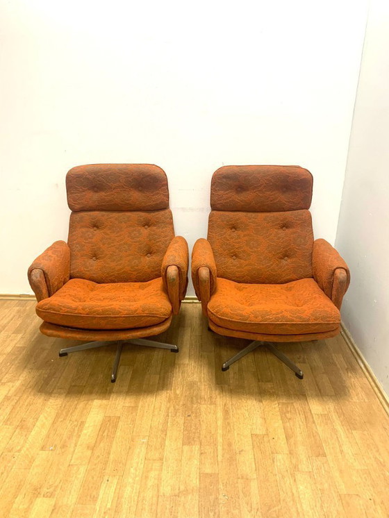 Image 1 of Set van 2 retro draaibare fauteuils, Gerald Neusser, jaren 70, Tsjechoslowakije