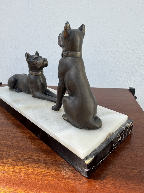Image 1 of Statua di cane Art Déco in marmo e lega di zinco