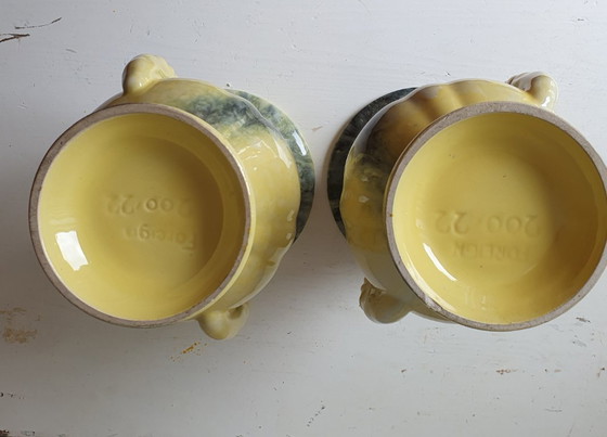 Image 1 of Twee vintage Art Deco vazen met opvallend 2-kleurig glazuur